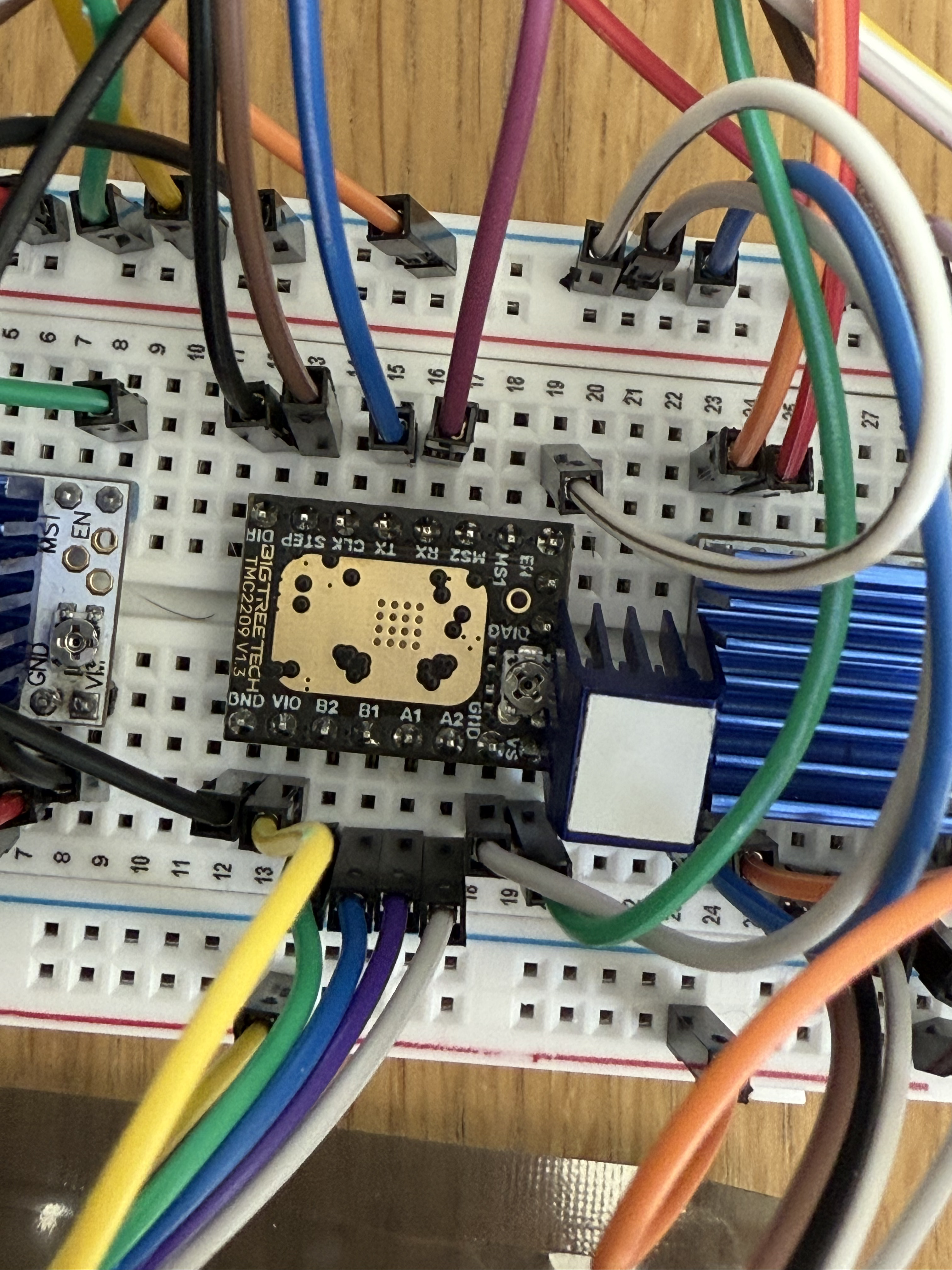 TMC2208 stepper drivers and wiring on breadboard